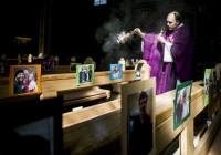 Các tôn giáo trên thế giới thích nghi như thế nào giữa đại dịch Covid-19?