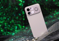 Mua PC, laptop, smartphone ngay trước khi quá muộn: Dự báo giá năm sau sẽ không còn rẻ như hiện tại