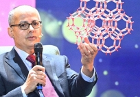 Giáo sư thắng giải VinFuture mùa đầu tiên vừa giành được Nobel 2025: Cơ hội thành công của tôi rất mong manh