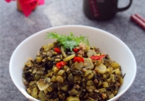 Không phải nấu canh xương, dưa cải muối chua quen thuộc mà đem làm thế này thì 'hết veo' cả nồi cơm!