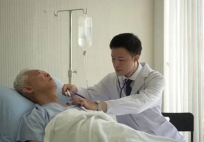 Ngày càng nhiều người tử vong vì ung thư? Bác sĩ cảnh báo: Đói đến đâu cũng phải hạn chế ăn 5 món này vào buổi tối