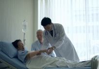 Ngày càng nhiều người tử vong vì suy thận, bác sĩ cảnh báo: Thận không tốt nên hạn chế 6 loại quả này