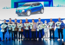 VinFast bàn giao lô xe điện VF5 đầu tiên tại Indonesia