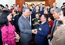 Tổng Bí thư Tô Lâm: Đội ngũ nữ trí thức luôn là lực lượng tiên phong khai sáng dân trí, phát triển khoa học công nghệ