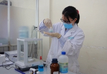 TS. Nguyễn Hồ Thùy Linh: Nhà khoa học trẻ theo đuổi giấc mơ tìm ra vật liệu ứng dụng trong dược học và y sinh