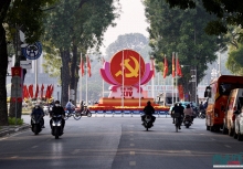 Hà Nội rực rỡ cờ, hoa, hân hoan chào mừng Đại hội XIV của Đảng