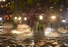 Lại điệp khúc Hà Nội ngập sau mưa