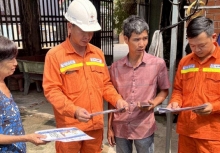 Thuỷ điện Hoà Bình chỉ còn đủ nước để phát điện khoảng 1 tuần, Bộ Công thương xin lỗi vì phải cắt điện liên tục