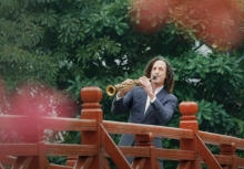 “Huyền thoại” saxophone Kenny G viết thư tay nhắn nhủ điều đặc biệt về Hà Nội
