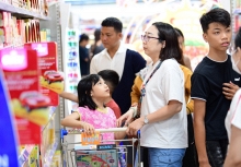 Sôi động khuyến mãi mùa tựu trường, siêu thị đua nhau giảm giá