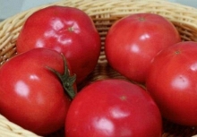 Mua cà chua nên chọn quả đầu nhọn hay đầu tròn? Tôi đi chợ 40 năm mới biết đáp án