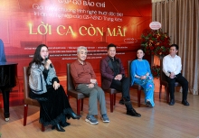 Sau gần một thập kỷ ấp ủ, “Lời ca còn mãi” thắp sáng ký ức về NSND Trung Kiên