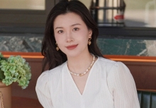 Nhìn mặt đoán vận! 4 nét tướng 'phúc khí trời ban' giúp bạn nhận ra người sắp kéo bạn lên đỉnh cao năm 2026