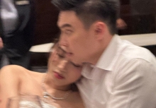 Bức ảnh out nét của vợ chồng TGĐ Tập đoàn Sơn Hải được bàn tán không ngớt 