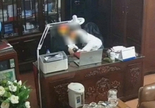 MỚI: Buộc THÔI VIỆC Chủ tịch Hội đồng quản trị trường THPT có clip thân mật cùng nhiều phụ nữ 