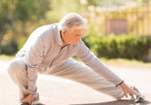 Đã tìm ra 'chất bôi trơn' cho đầu gối: Người trung niên và cao tuổi nên ăn nhiều hơn sẽ giúp chân khỏe, lên xuống cầu thang dễ dàng