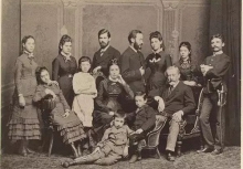 3 thế hệ nuôi dưỡng 16 NHÂN TÀI hàng đầu: Rốt cuộc điều gì giúp gia tộc này liên tục xuất hiện người kiệt xuất? Câu trả lời không ngờ!