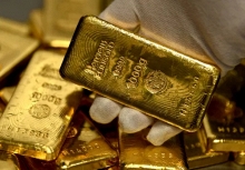 Phát hiện hơn 26 tỷ đồng tiền mặt và 16 kg vàng trong nhà một người phụ nữ U60