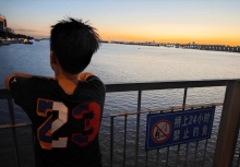 Cái giá quá đắt phải trả cho một món đồ chơi siêu nhân