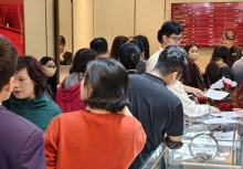 Giá vàng bật tăng mạnh nhờ một tín hiệu từ Mỹ, chuyên gia nói gì?