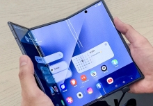 Chịu lỗ cho mỗi chiếc Galaxy Z TriFold bán ra, Samsung đặt cược vào tương lai điện thoại gập ba
