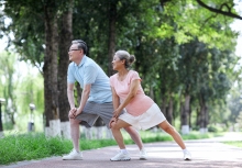 Năm 56 tuổi, tôi chợt phát hiện ra bí quyết để 'không bị bệnh nặng' không phải là tập thể dục, mà ở 4 điểm này