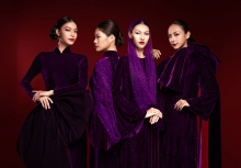 Quán quân Vietnam’s Next Top Model 2025 Lại Mai Hoa khoe sắc vóc cực chuẩn khi diện áo dài sắc tím