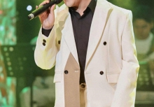 Từ cậu bé vùng núi mê sân khấu hội chợ đến Á quân 2 Tiếng hát Việt Toàn Cầu