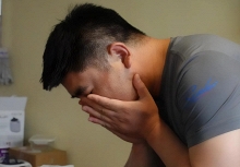 Phụ huynh Hà Nội bất lực kể: 'Giờ con tôi không nghe bố, không nghe mẹ, chỉ tin yêu duy nhất... người này!'