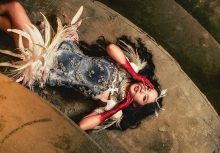 Con gái Mars Anh Tú “chơi lớn” với Latin Pop dù mới ra mắt được 6 tháng