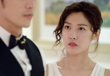 Thấy vợ dạo này đi làm là mang đủ thứ, từ rau đến thịt, tôi choáng váng khi biết sự thật cô ấy giấu kín 2 tháng nay