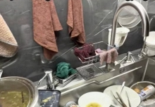 Chiếc bồn rửa bát đủ 'gây bão' MXH: Nếu cái nhà này không có phụ nữ thì sẽ biến thành cái gì?