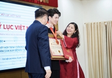 Miệt Cù Lao của NTK Nguyễn Minh Công đạt kỷ lục Việt Nam