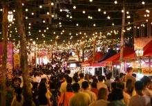 Bùng nổ khách quốc tế ở nam đảo Phú Quốc: Chủ đầu tư mở rộng kinh doanh khách sạn, nhà hàng