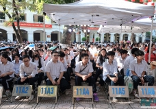 Học sinh Hà Nội rộn ràng trong lễ khai giảng năm học 2025 - 2026