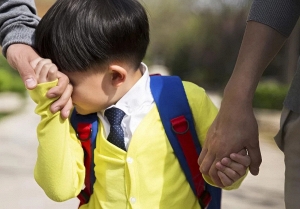 Giáo viên cảnh báo: 3 kiểu quần áo có thể GÂY NGUY HIỂM, cha mẹ tránh cho con mặc đến trường