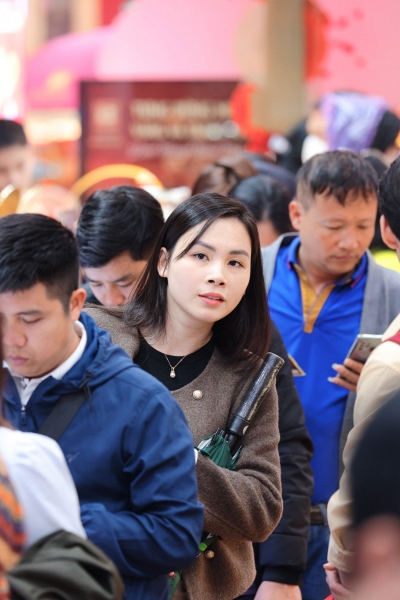 Ngày vía Thần Tài: Phố vàng Hà Nội tấp nập từ rạng sáng