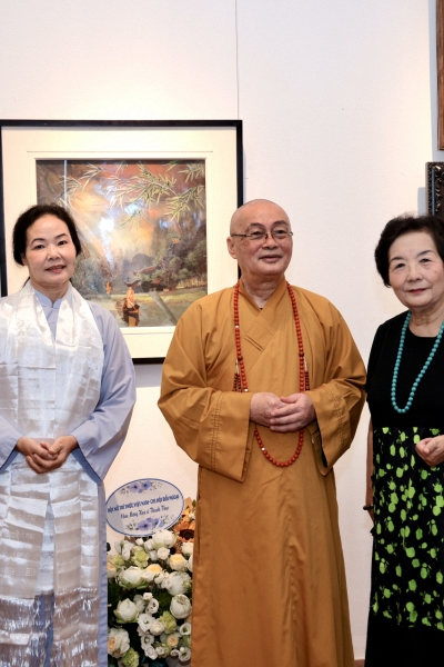 “Sen Đầu Hạ IX” khai mạc tại Hà Nội, lan tỏa tinh thần Phật giáo qua hội họa