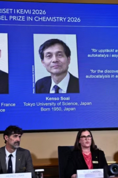 Nobel Hóa học 2026: Khi một “bàn tay” của phân tử được khuếch đại thành lựa chọn áp đảo