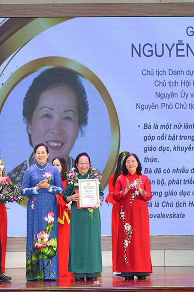 Nữ trí thức Việt Nam trong kỷ nguyên mới của đất nước