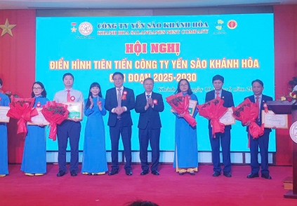 Công ty Yến sào Khánh Hòa luôn kiên định mục tiêu nâng cao chất lượng sản phẩm, đóng góp tích cực vào sự phát triển kinh tế đất nước.