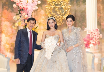 Tỷ phú Johnathan Hạnh Nguyễn có 2 “nàng tiên”, Tiên nào cũng đẹp!