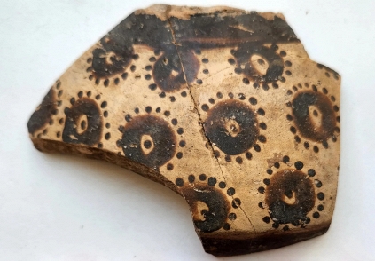 Tư duy toán học thời tiền sử hé lộ trên họa tiết gốm cổ 8.000 năm