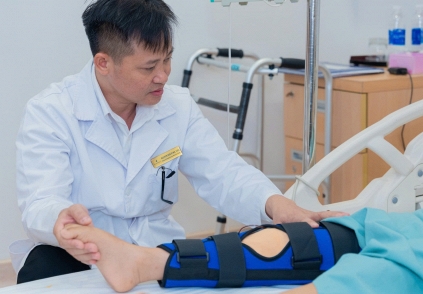 Người hùng thầm lặng đứng sau những ca phục hồi vận động đầy thách thức