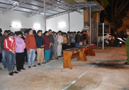 Bắt tạm giam, khám xét nơi ở của 16 đối tượng trong một chuyên án vừa bị triệt phá