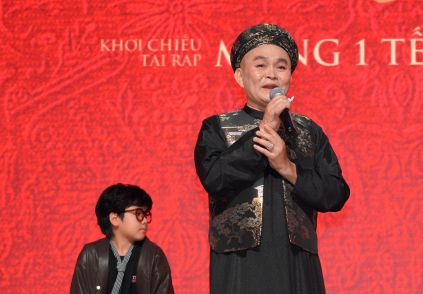 Xuân Hinh làm “đám cưới” ở tuổi U60?