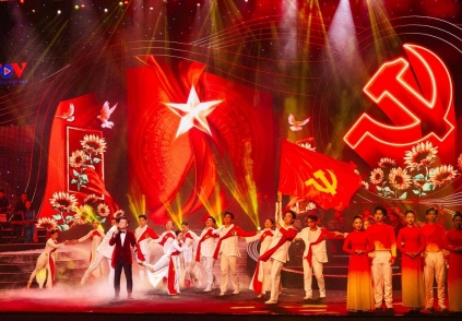 Chương trình nghệ thuật “Với Đảng vẹn toàn niềm tin yêu”: Lan tỏa cảm xúc, khơi dậy niềm tin son sắt