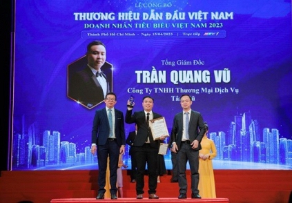 Doanh nhân Gia Lai Trần Quang Vũ và hành trình của Guitar Custom Việt Nam