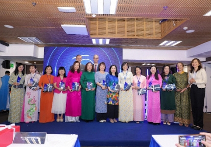 Giải thưởng khoa học tôn vinh các nhà khoa học nữ Việt Nam