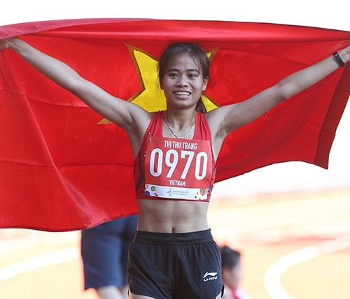 Phạm Thị Thu Trang: Từ yên xe công nghệ mưu sinh đến tấm Vàng điền kinh và sân tập trường IVS